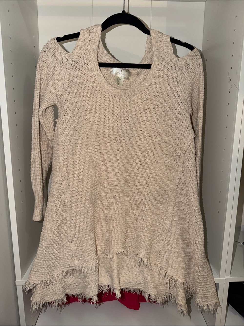 ruby moon Cream Off-Shoulder Fringe Hem Knit Sweater